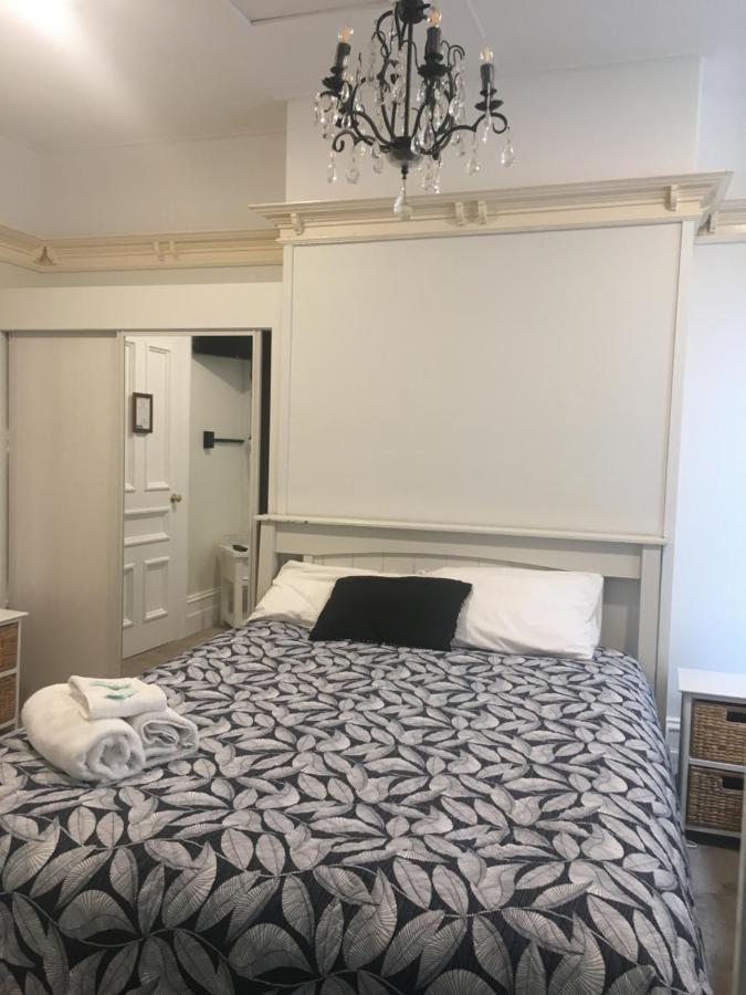 דנידין Sahara Guest House מראה חיצוני תמונה